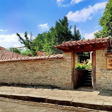 Луксозна вила хаджикольовата къща